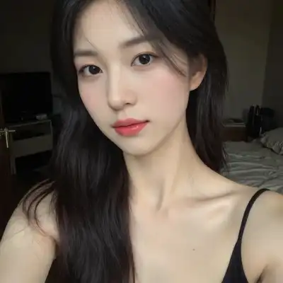 钟芳